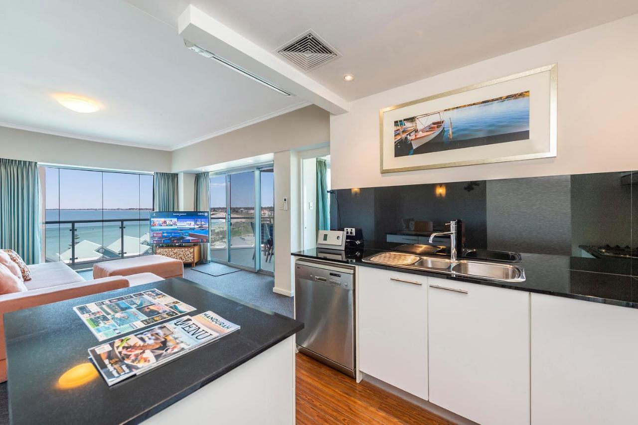A 406 Fantastic Ocean Beach And Marina View Apt - Mandurah Exterior foto